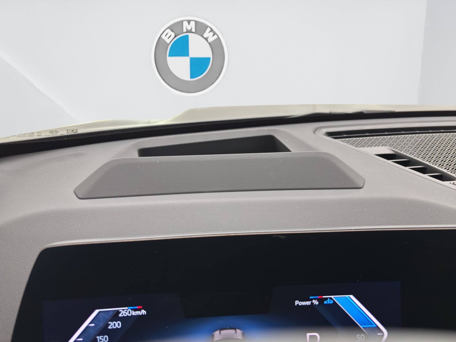 Fahrzeugabbildung BMW X1 xDrive23i [M Sport, HUD, AHK, ACC, RFK, 19 LMR]