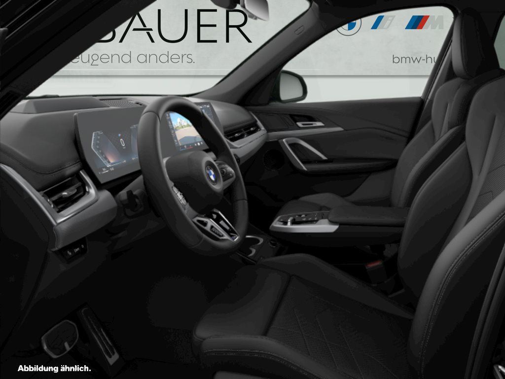 Fahrzeugabbildung BMW X1 xDrive23i [M Sport, HUD, AHK, ACC, RFK, 19 LMR]