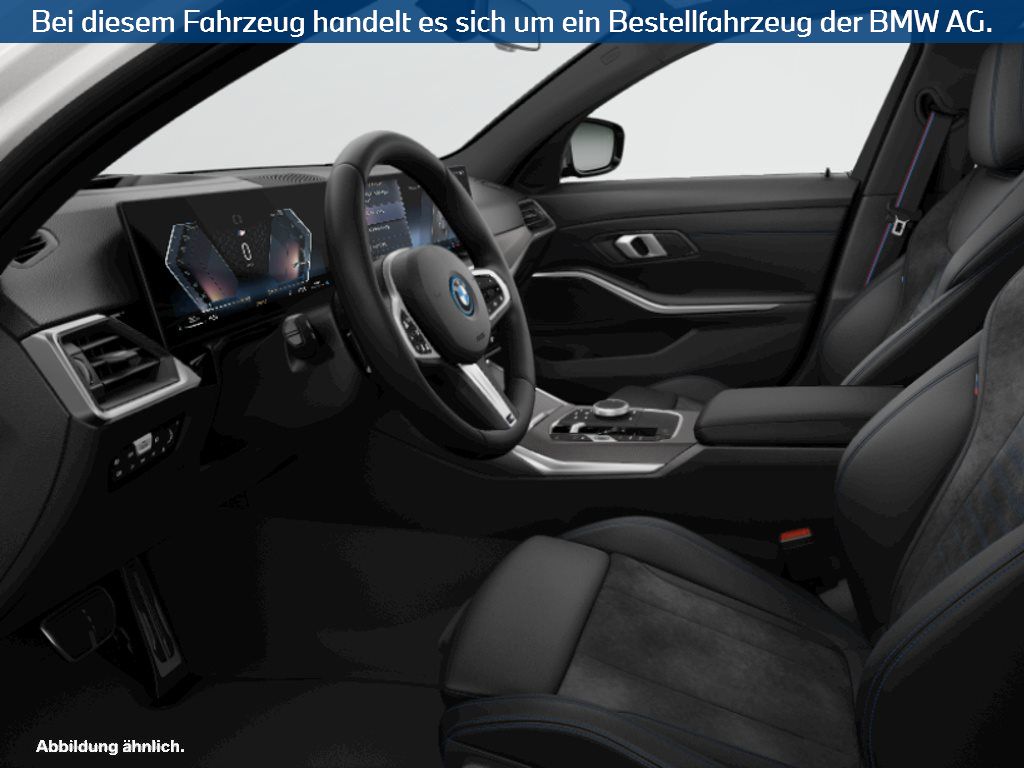 Fahrzeugabbildung BMW 330e xDrive Touring