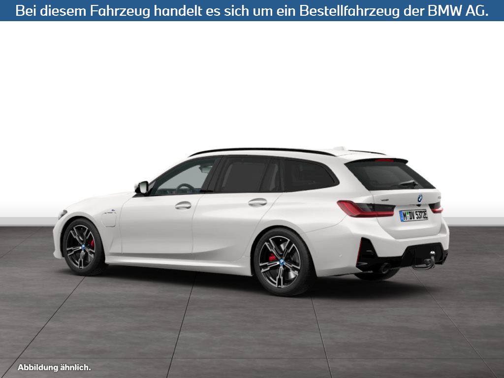 Fahrzeugabbildung BMW 330e xDrive Touring