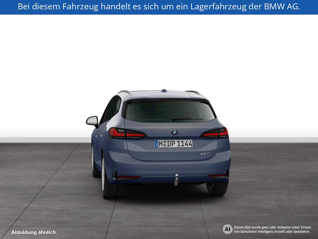 Fahrzeugabbildung BMW 220i Active Tourer