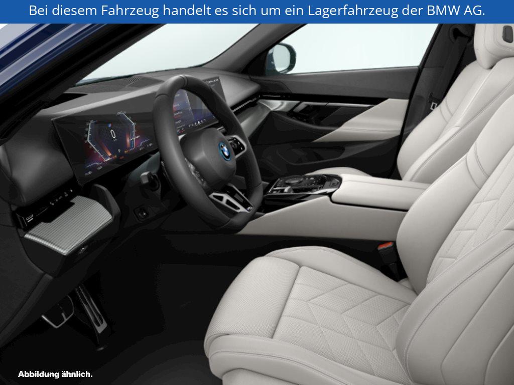 Fahrzeugabbildung BMW i5 eDrive40 Touring