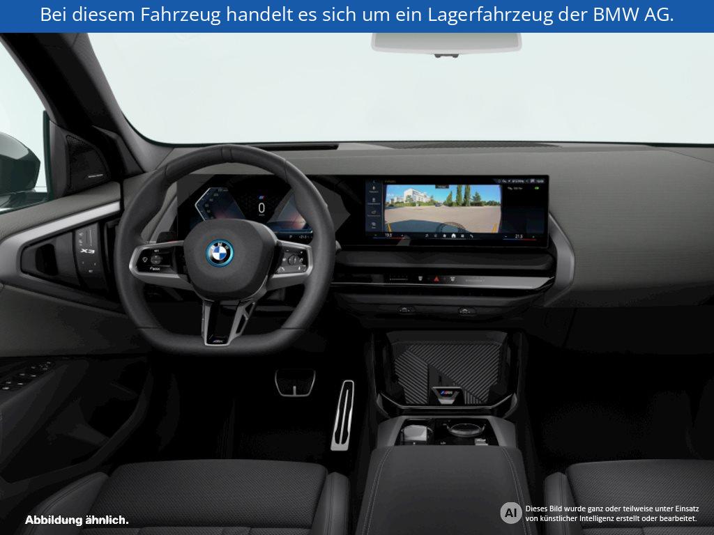 Fahrzeugabbildung BMW X3 30e xDrive