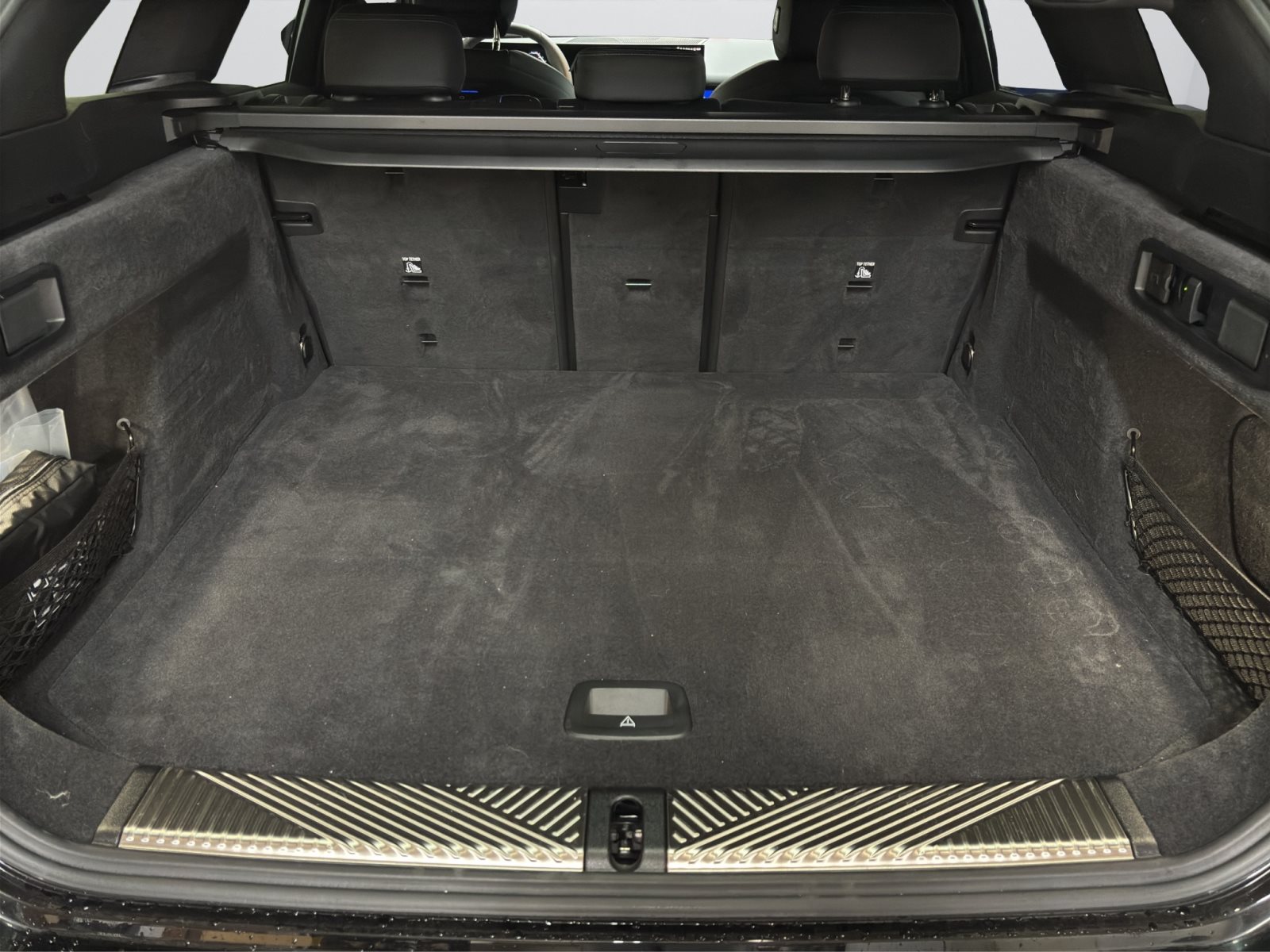 Fahrzeugabbildung BMW 520d Touring [M Sport Pro, AHK, ACC, h&k Sound]