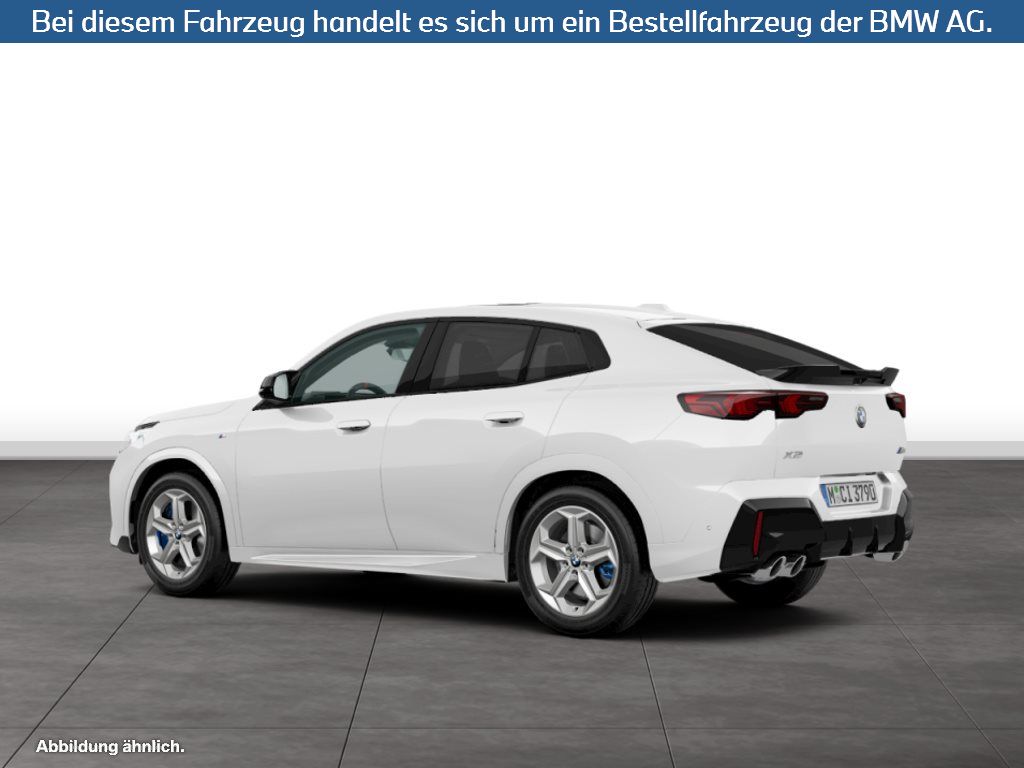 Fahrzeugabbildung BMW X2 M35i xDrive