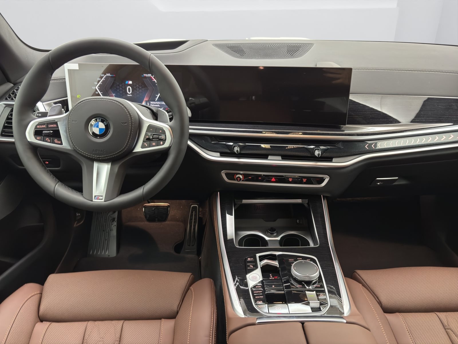Fahrzeugabbildung BMW X5 xDrive30d [M Sport, HUD, AHK, ACC, 22 LMR]