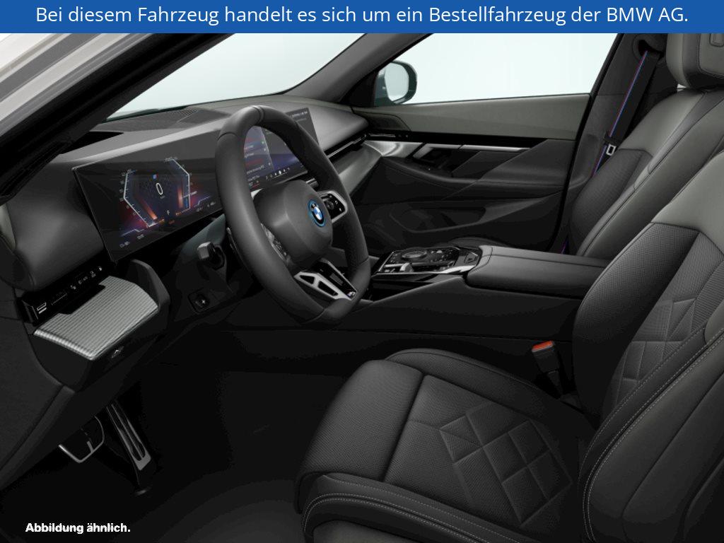 Fahrzeugabbildung BMW i5 eDrive40 Limousine