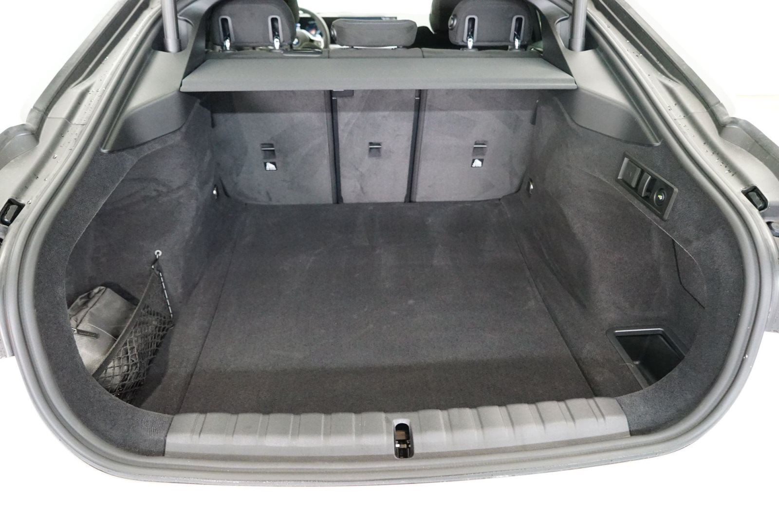 Fahrzeugabbildung BMW 420i Gran Coupé [M Sport, LC Prof., AHK, 360°]