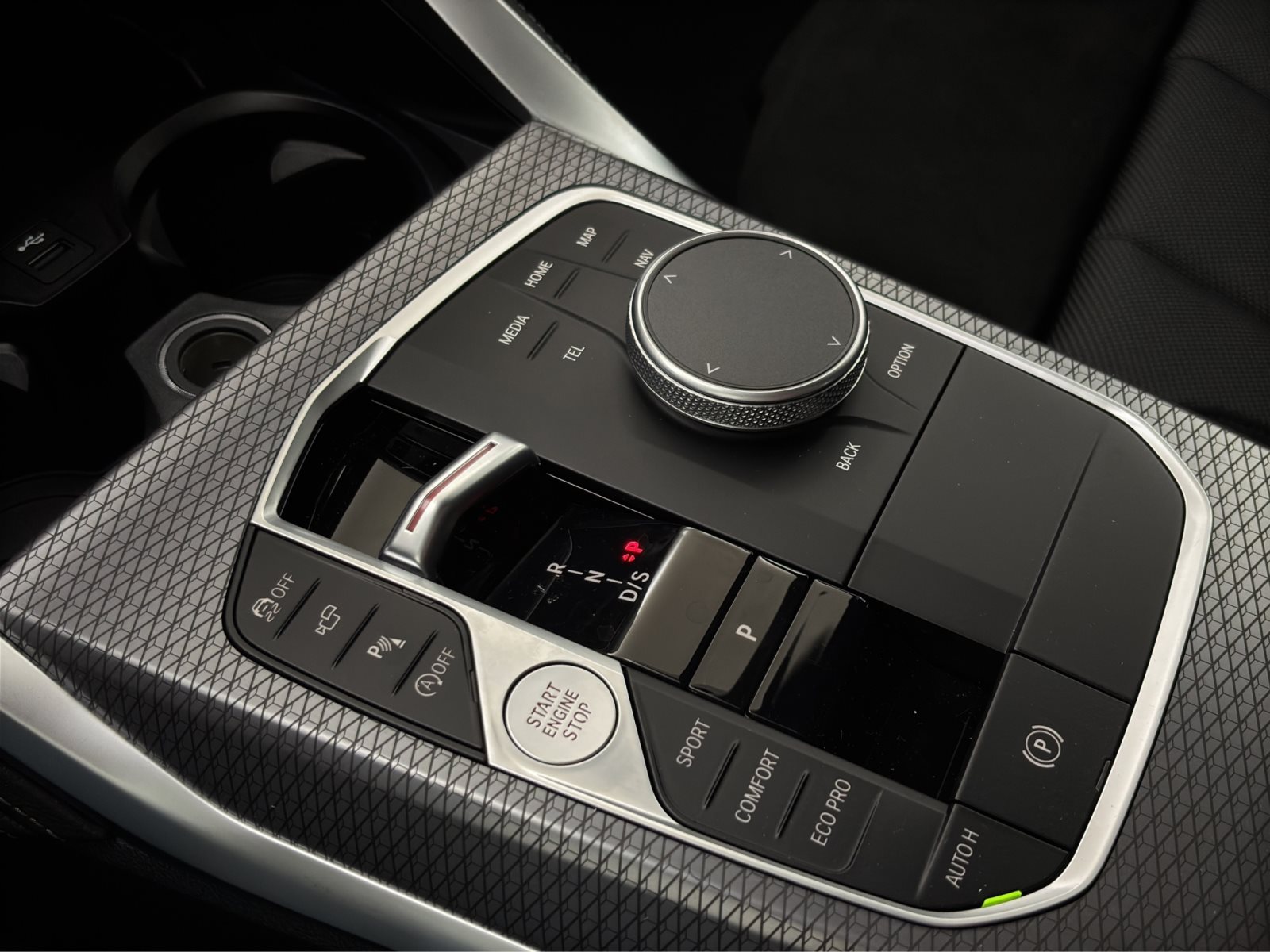 Fahrzeugabbildung BMW 420i Gran Coupé [M Sport, LC Prof., AHK, 360°]