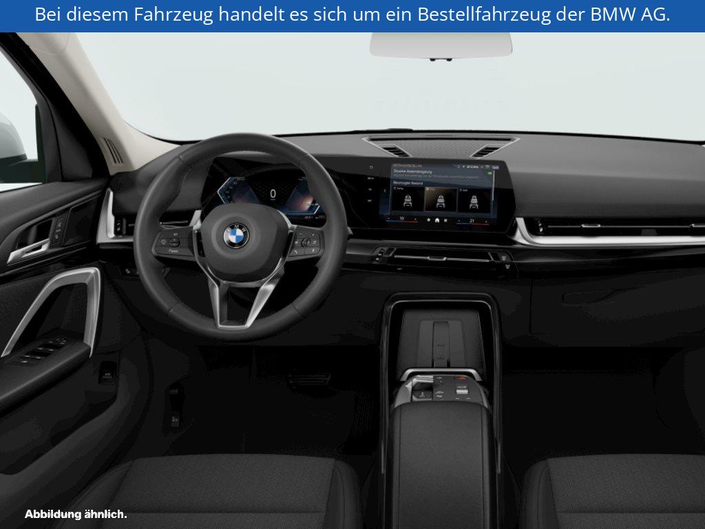 Fahrzeugabbildung BMW X2 sDrive20i