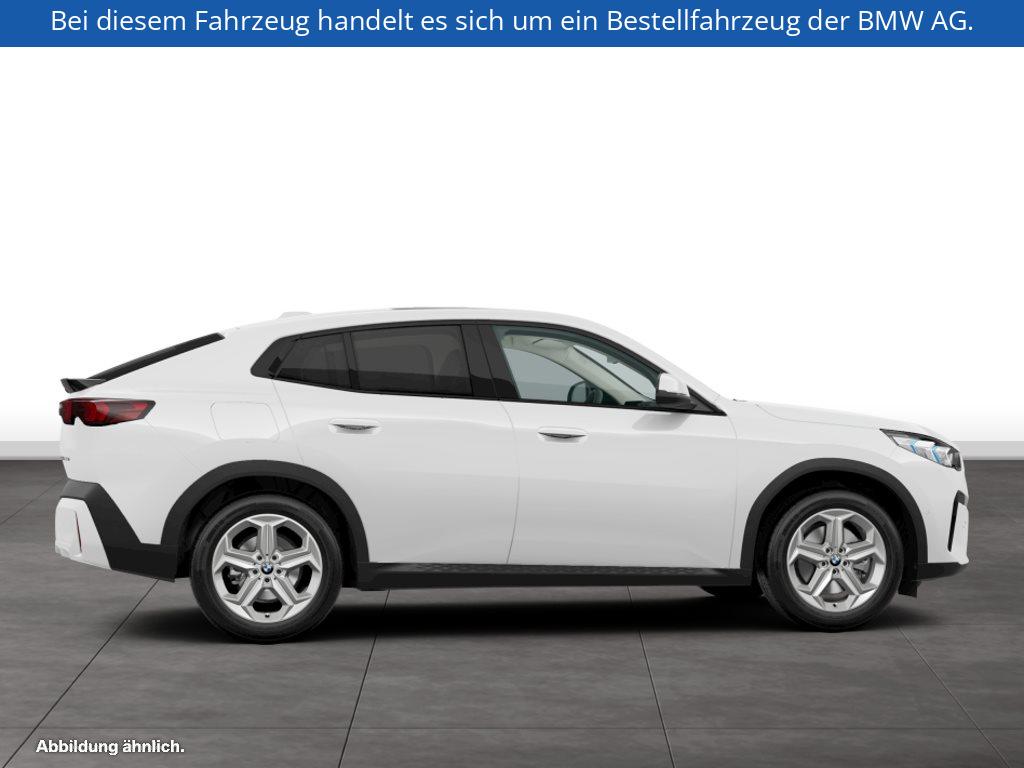 Fahrzeugabbildung BMW X2 sDrive20i