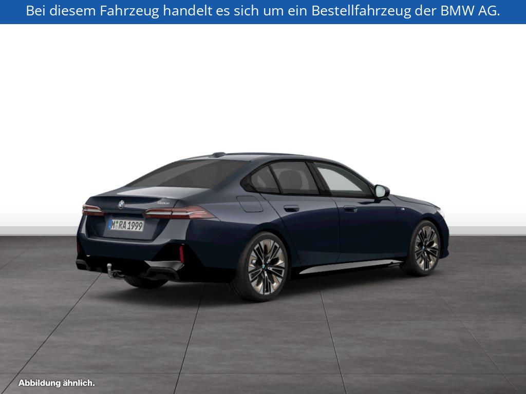 Fahrzeugabbildung BMW 520i Limousine
