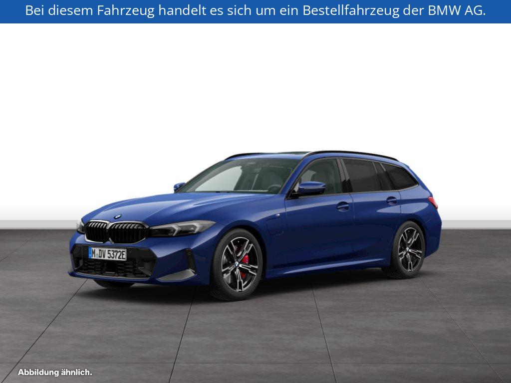 BMW 330e xDrive Touring