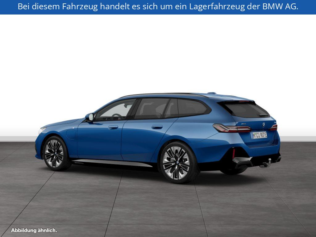 Fahrzeugabbildung BMW 550e xDrive Touring