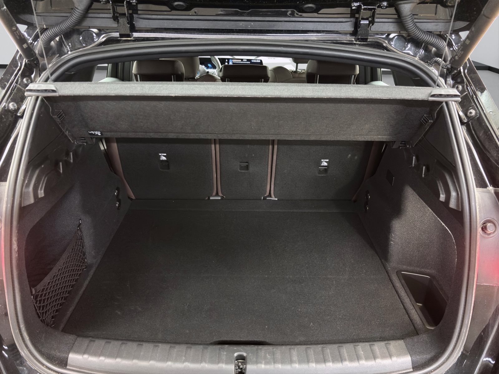 Fahrzeugabbildung BMW iX1 xDrive30 [M Sport, HUD, AHK, HK Sound, 360°]