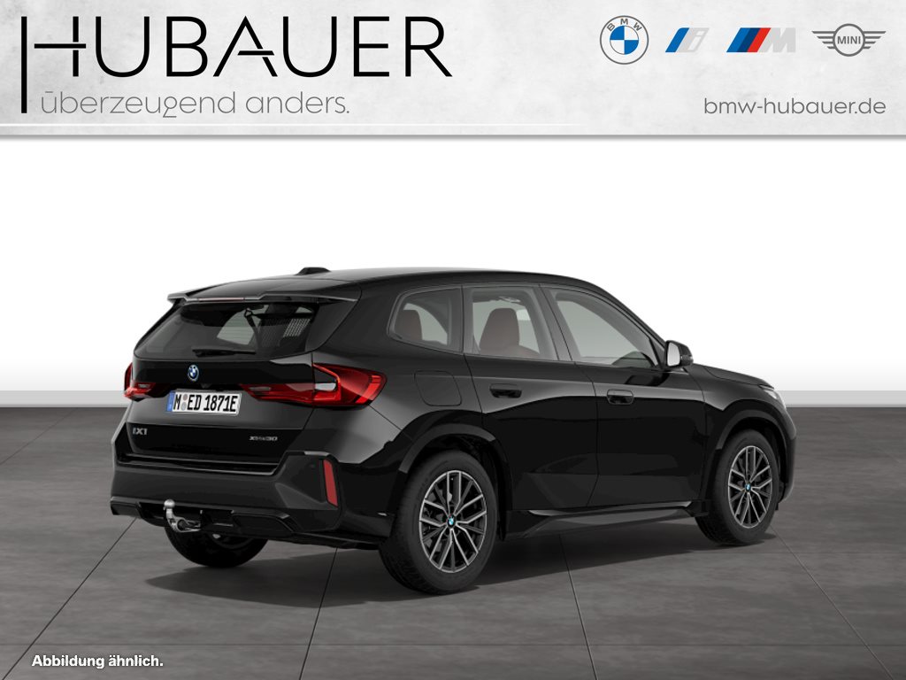 Fahrzeugabbildung BMW iX1 xDrive30 [M Sport, HUD, AHK, HK Sound, 360°]