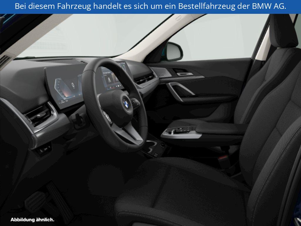 Fahrzeugabbildung BMW X1 sDrive20i