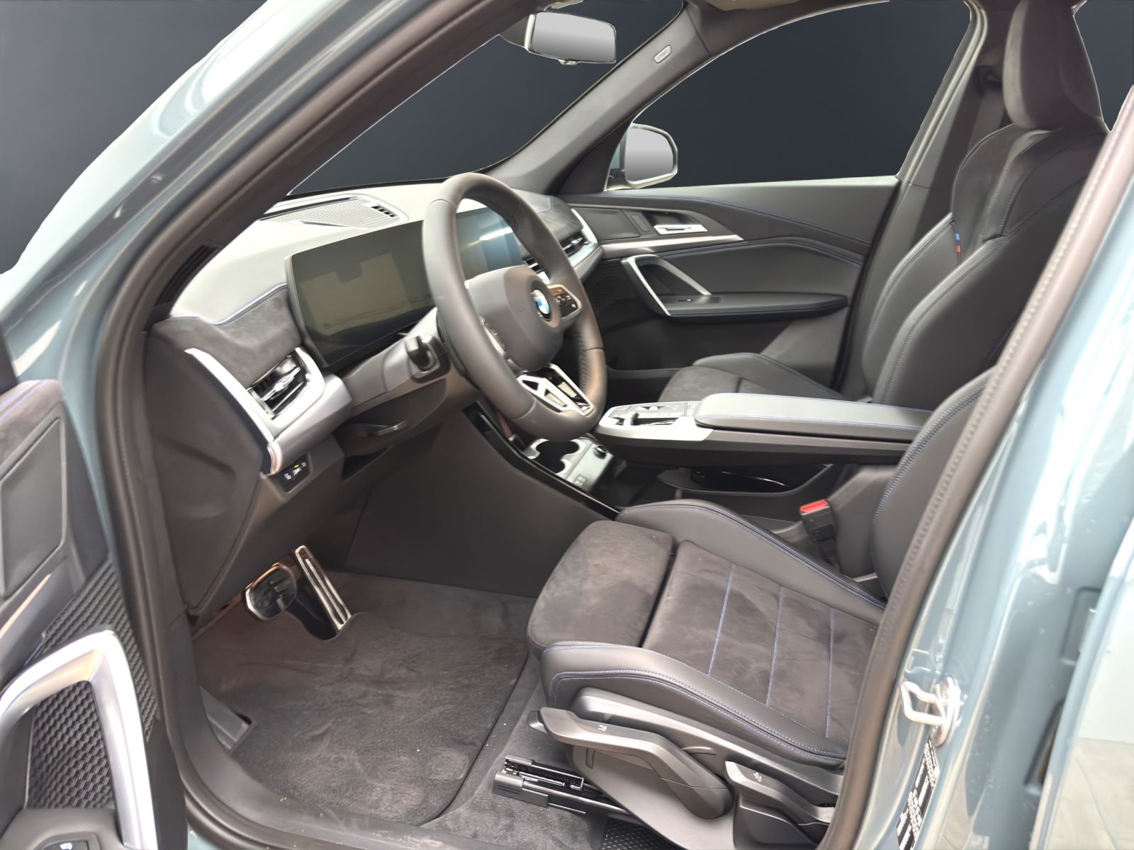 Fahrzeugabbildung BMW X1 sDrive20i [M Sport, AHK, ACC, RFK, 18 LMR]