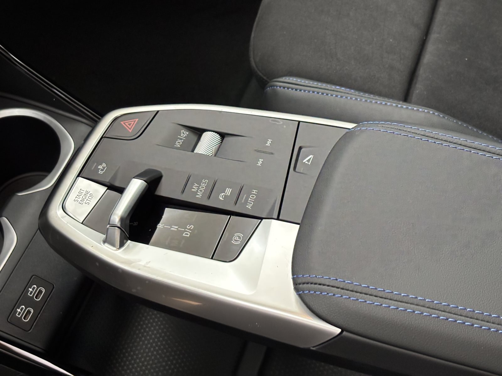 Fahrzeugabbildung BMW X1 sDrive20i [M Sport, AHK, ACC, RFK, 18 LMR]