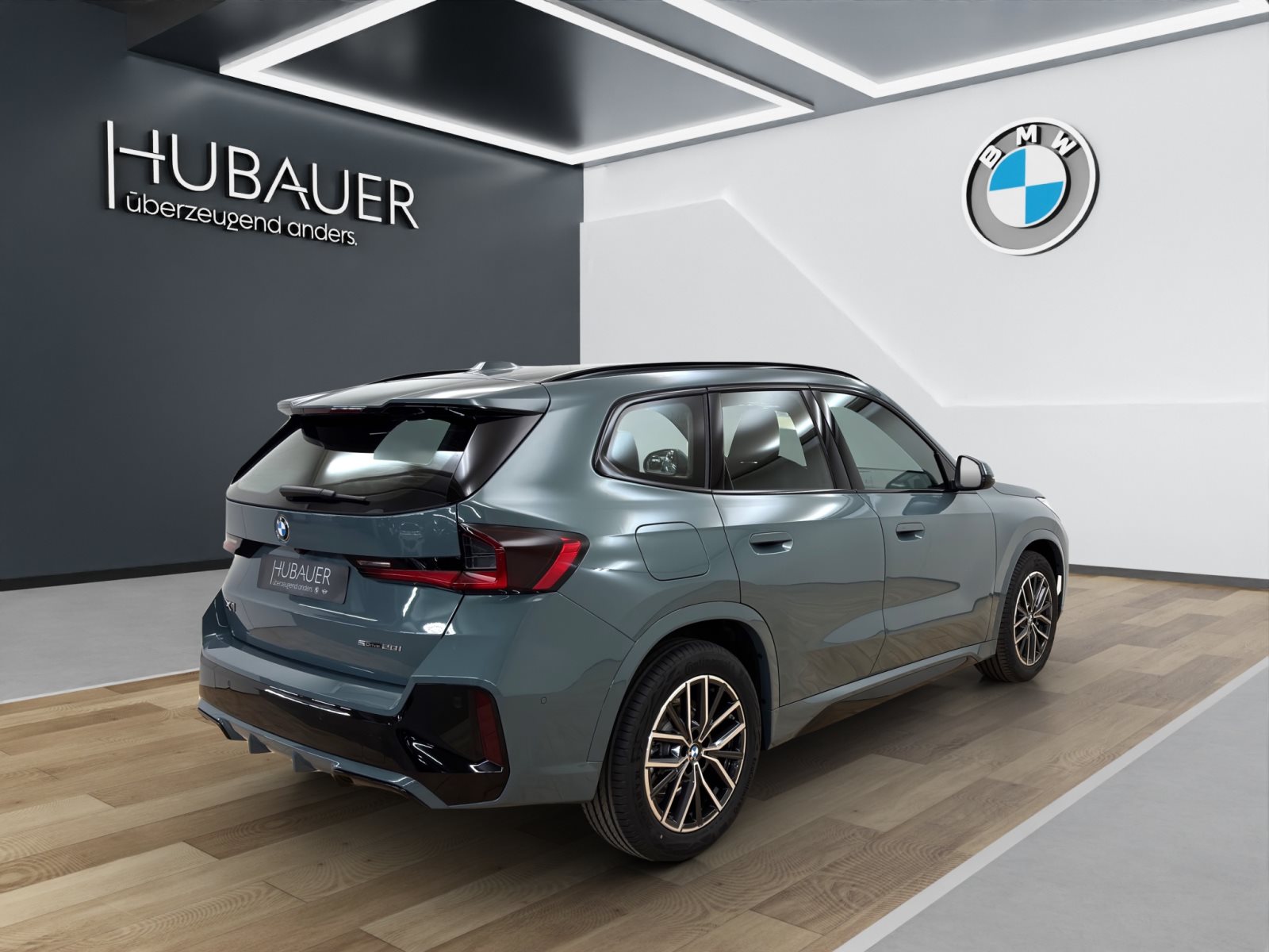 Fahrzeugabbildung BMW X1 sDrive20i [M Sport, AHK, ACC, RFK, 18 LMR]