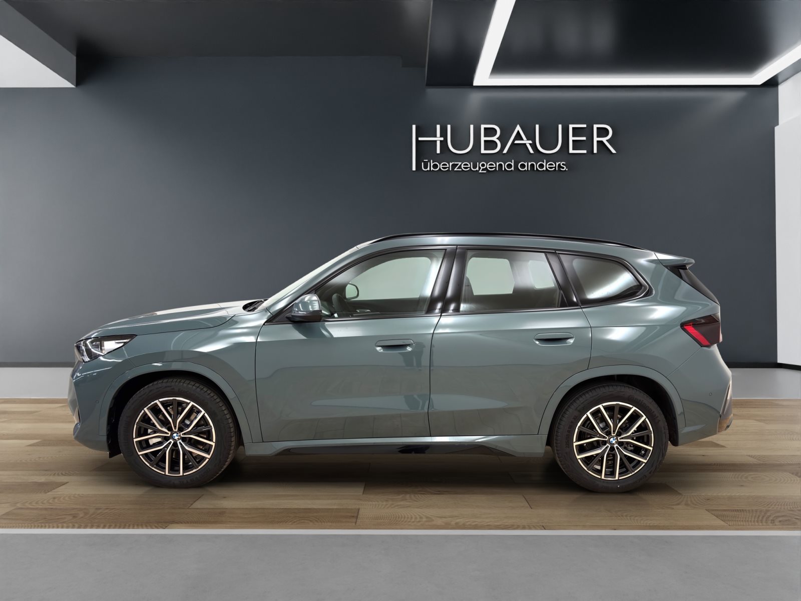 Fahrzeugabbildung BMW X1 sDrive20i [M Sport, AHK, ACC, RFK, 18 LMR]