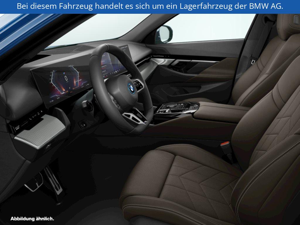 Fahrzeugabbildung BMW i5 xDrive40 Touring