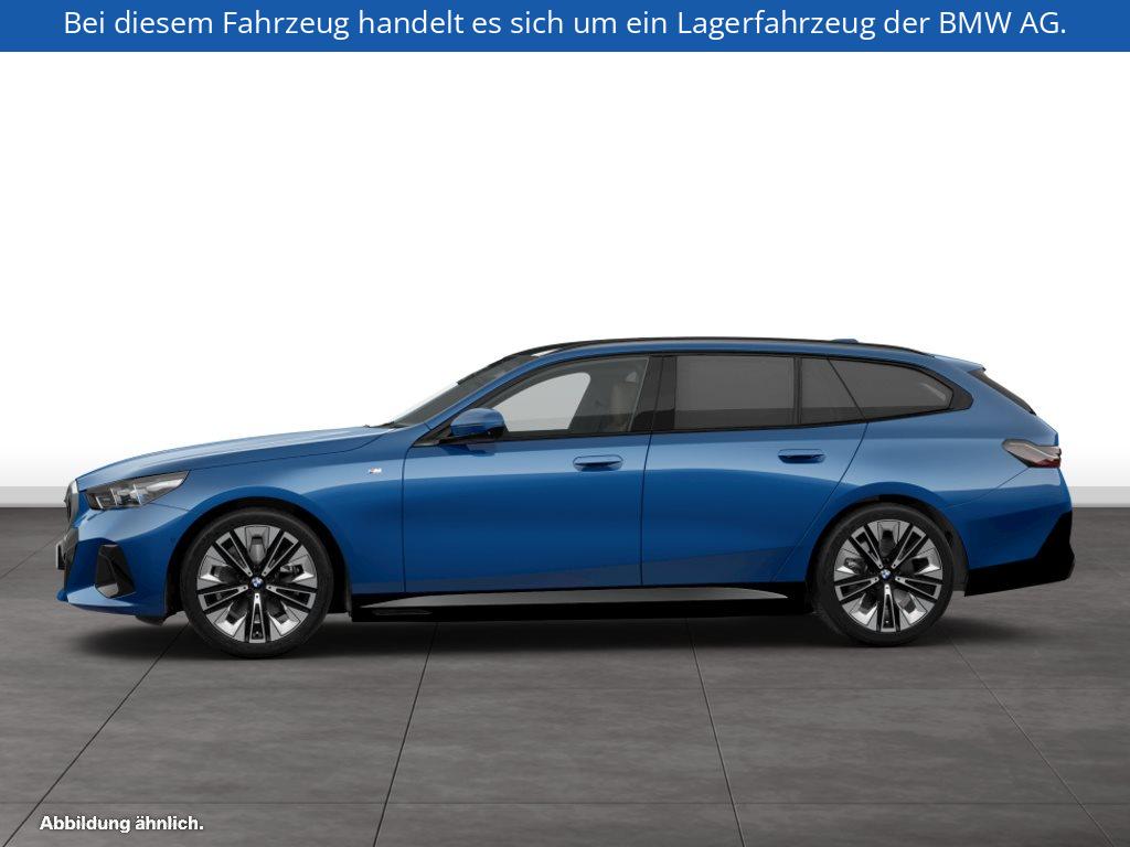 Fahrzeugabbildung BMW i5 xDrive40 Touring