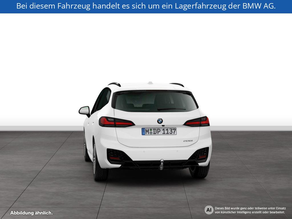 Fahrzeugabbildung BMW 220i Active Tourer