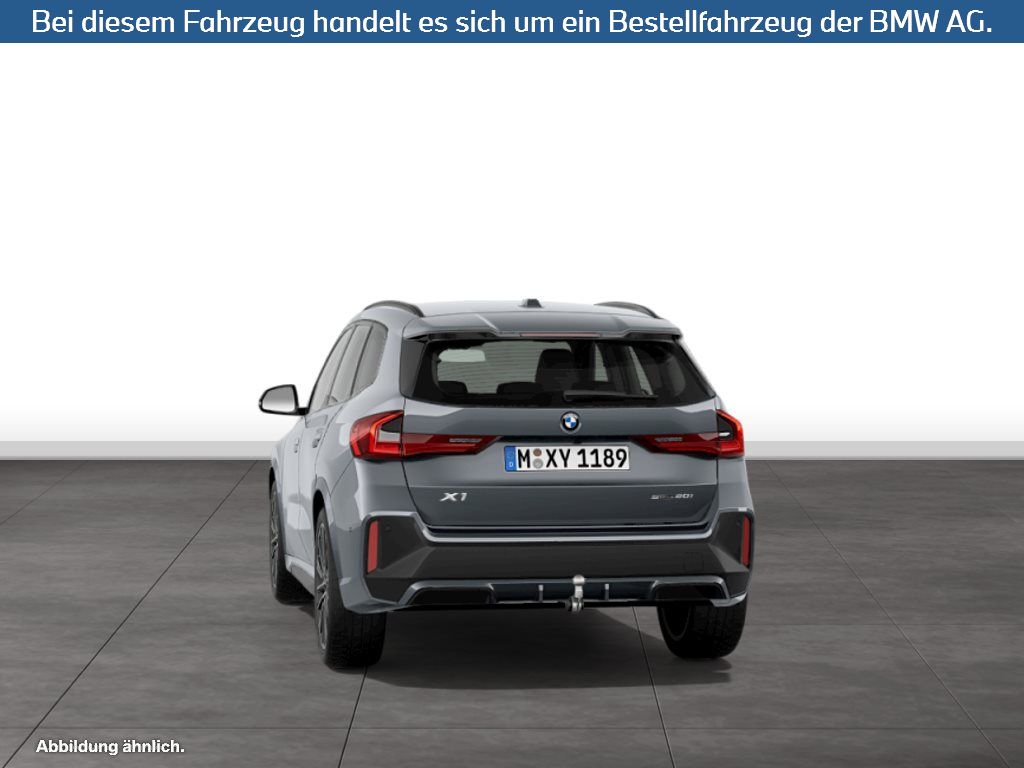 Fahrzeugabbildung BMW X1 sDrive20i