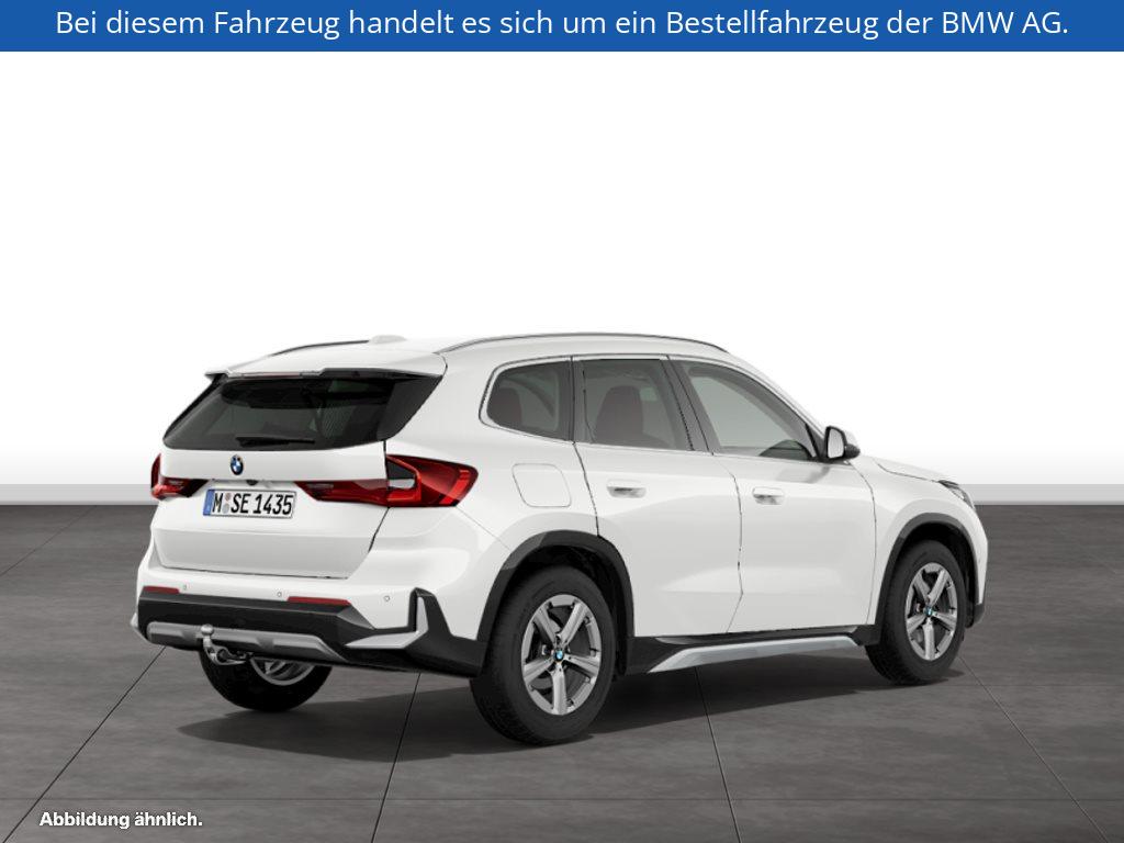 Fahrzeugabbildung BMW X1 sDrive20i