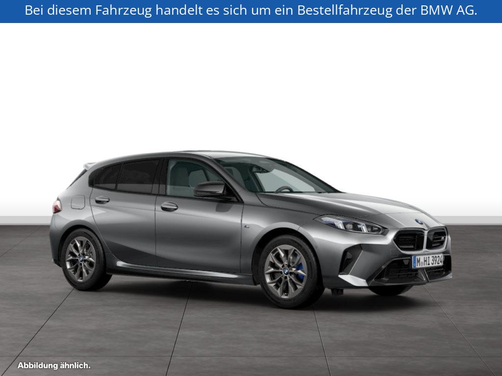 Fahrzeugabbildung BMW M135 xDrive