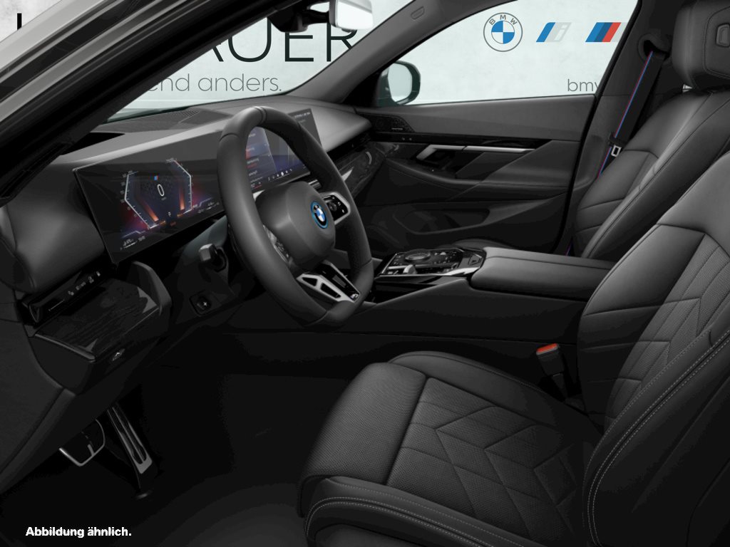 Fahrzeugabbildung BMW 550e xDrive Touring [ M Pro, HUD, AHK, ACC, GSD]123456