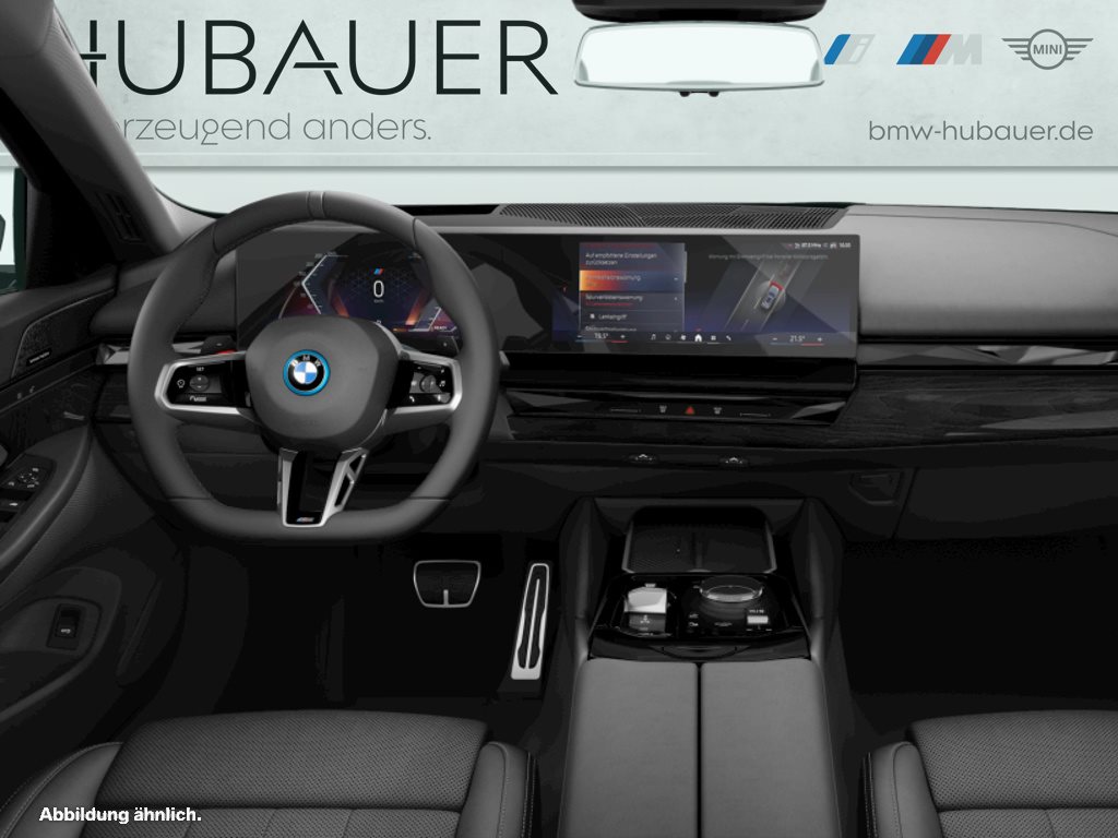 Fahrzeugabbildung BMW 550e xDrive Touring [ M Pro, HUD, AHK, ACC, GSD]123456