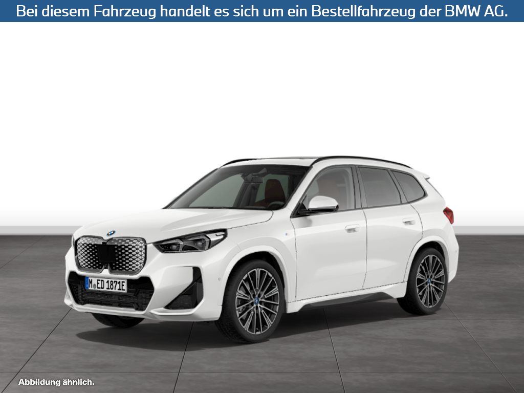 BMW iX1 xDrive30