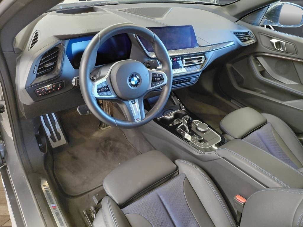 Fahrzeugabbildung BMW 218i Gran Coupé [M Sport, HiFi, HUD, ACC, RFK]