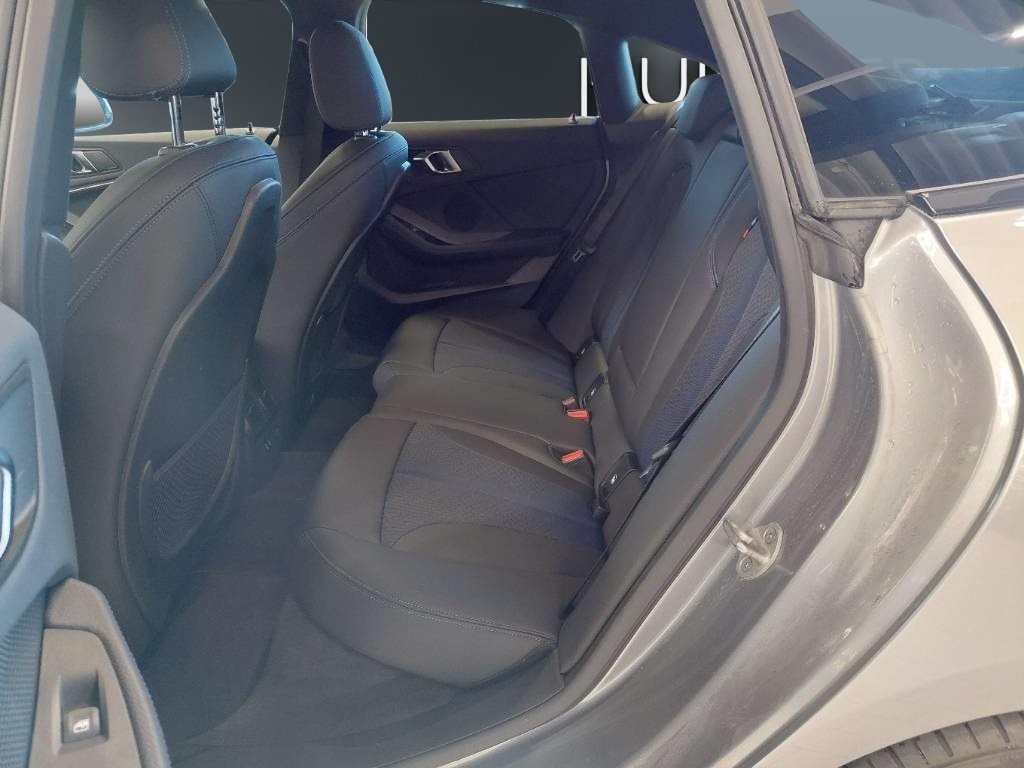 Fahrzeugabbildung BMW 218i Gran Coupé [M Sport, HiFi, HUD, ACC, RFK]