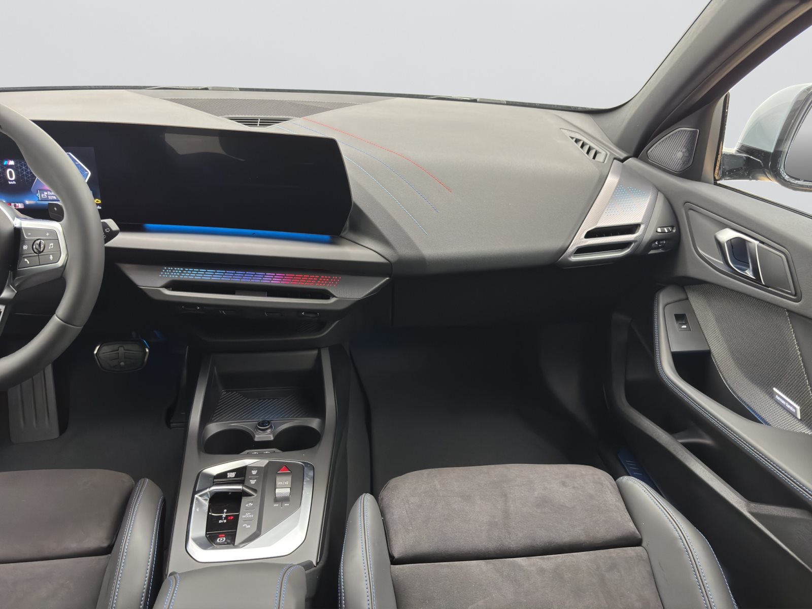 Fahrzeugabbildung BMW 120 [M Sport Pro, Navi, 19 LMR, RFK, SHZ, LED]