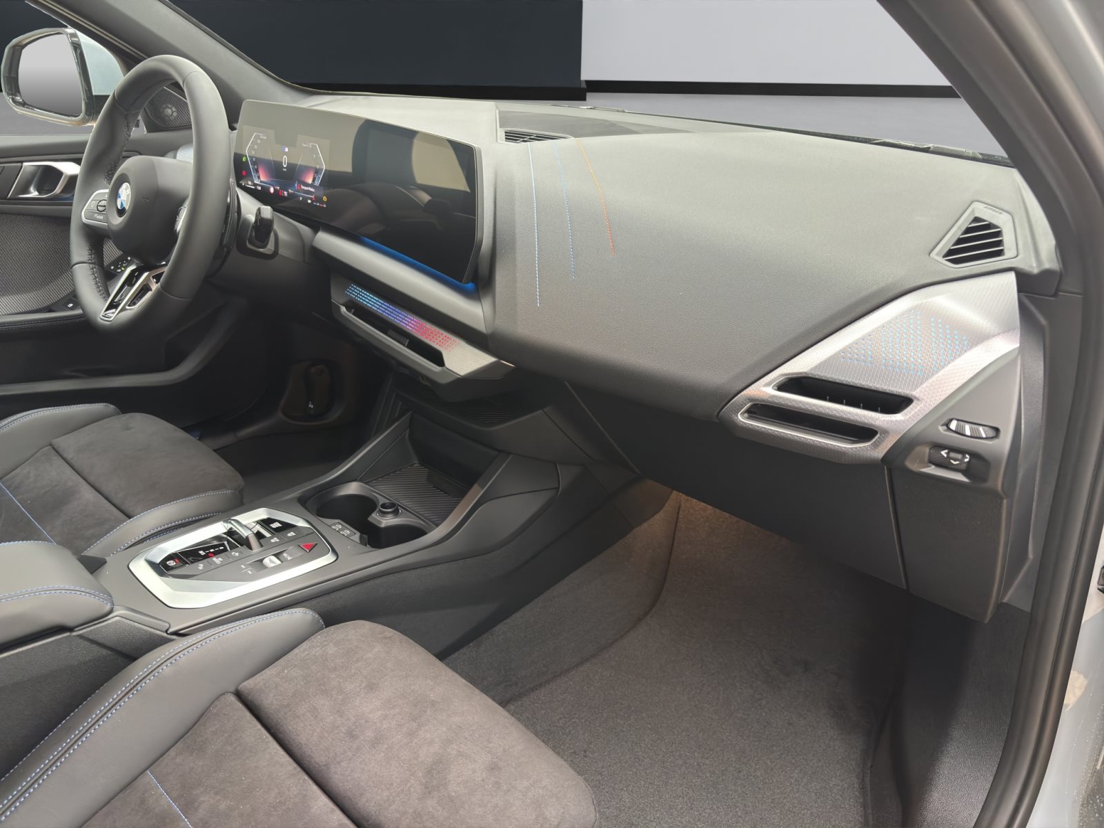 Fahrzeugabbildung BMW 120 [M Sport Pro, Navi, 19 LMR, RFK, SHZ, LED]