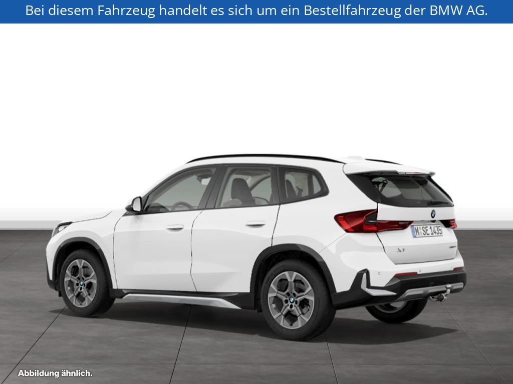 Fahrzeugabbildung BMW X1 sDrive20i