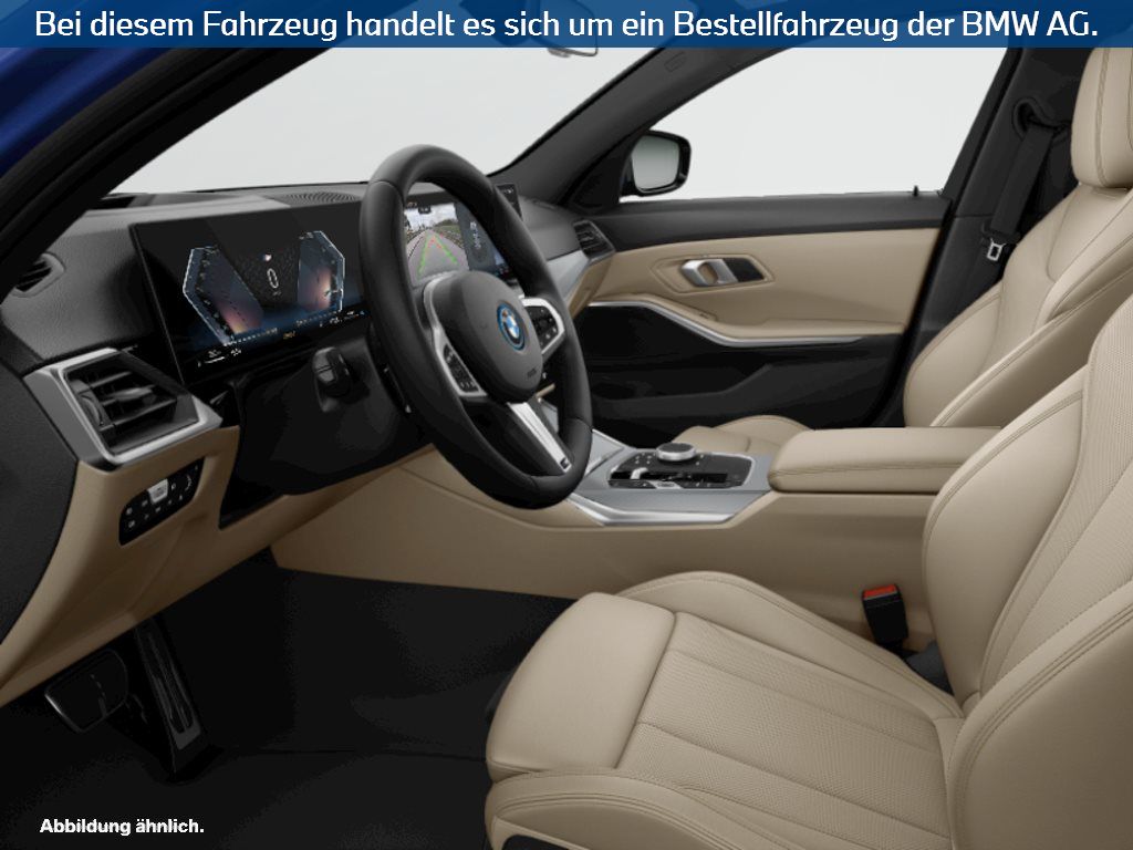 Fahrzeugabbildung BMW 330e Touring