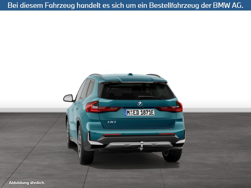 Fahrzeugabbildung BMW iX1 xDrive30
