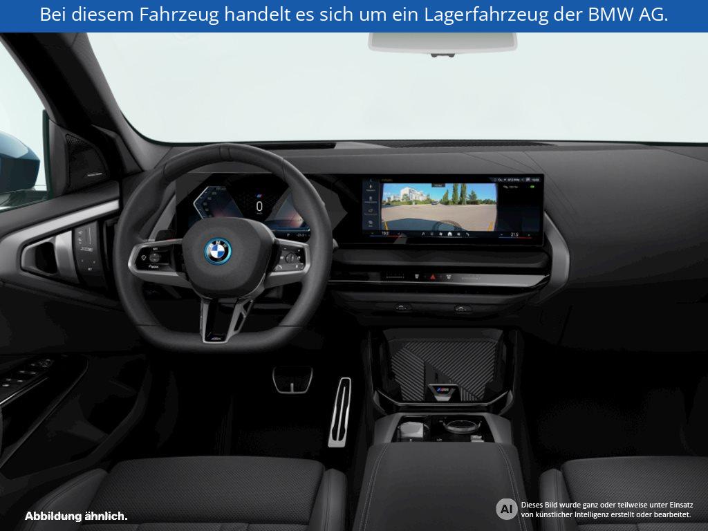 Fahrzeugabbildung BMW X3 30e xDrive