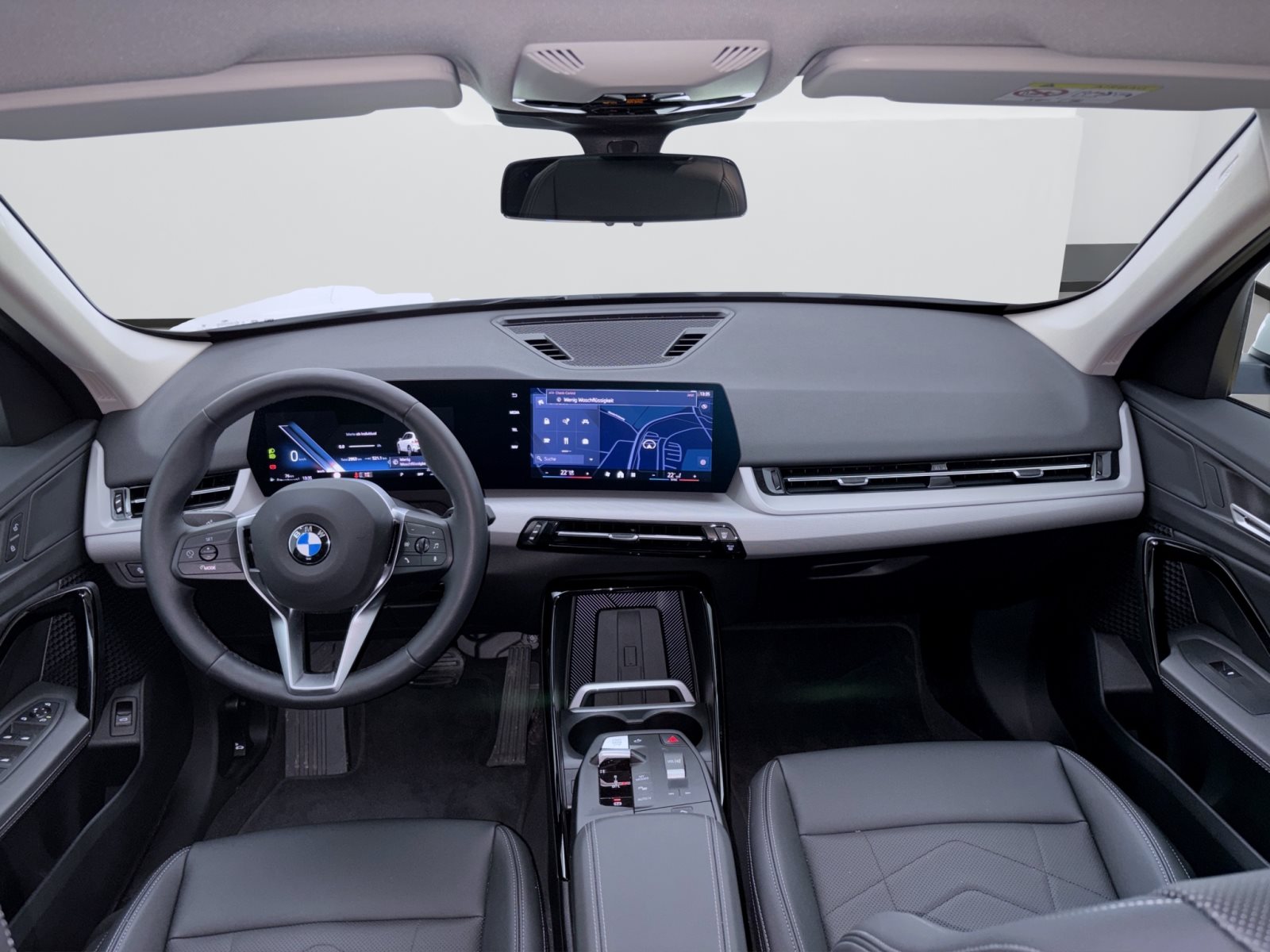 Fahrzeugabbildung BMW X1 sDrive20i [Navi, RFK, LRH, Anhängerkupplung]