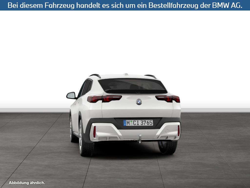 Fahrzeugabbildung BMW X2 sDrive18d