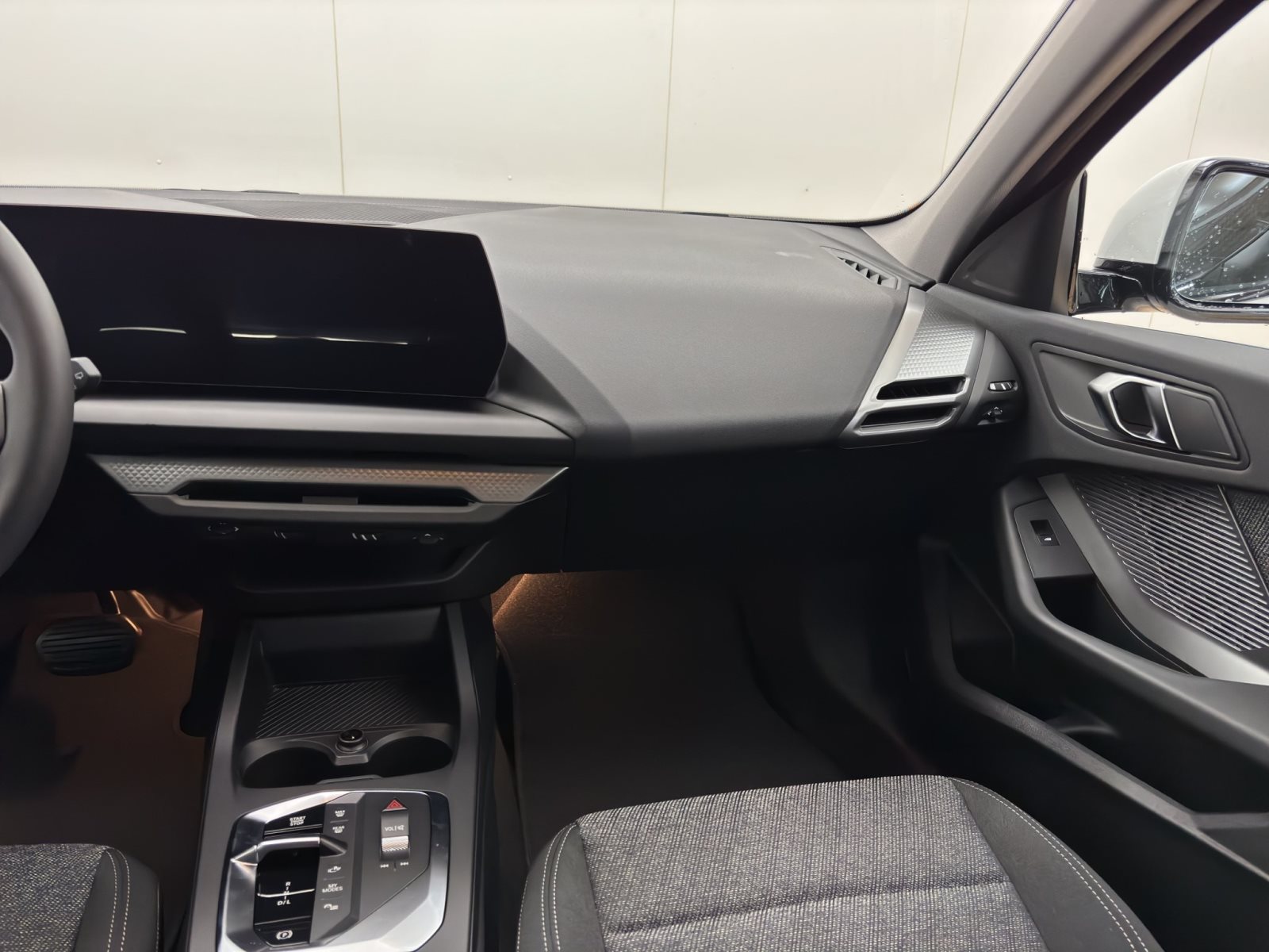 Fahrzeugabbildung BMW 120 [M Sport, Navi, 18 LMR, RFK, SHZ, LED]