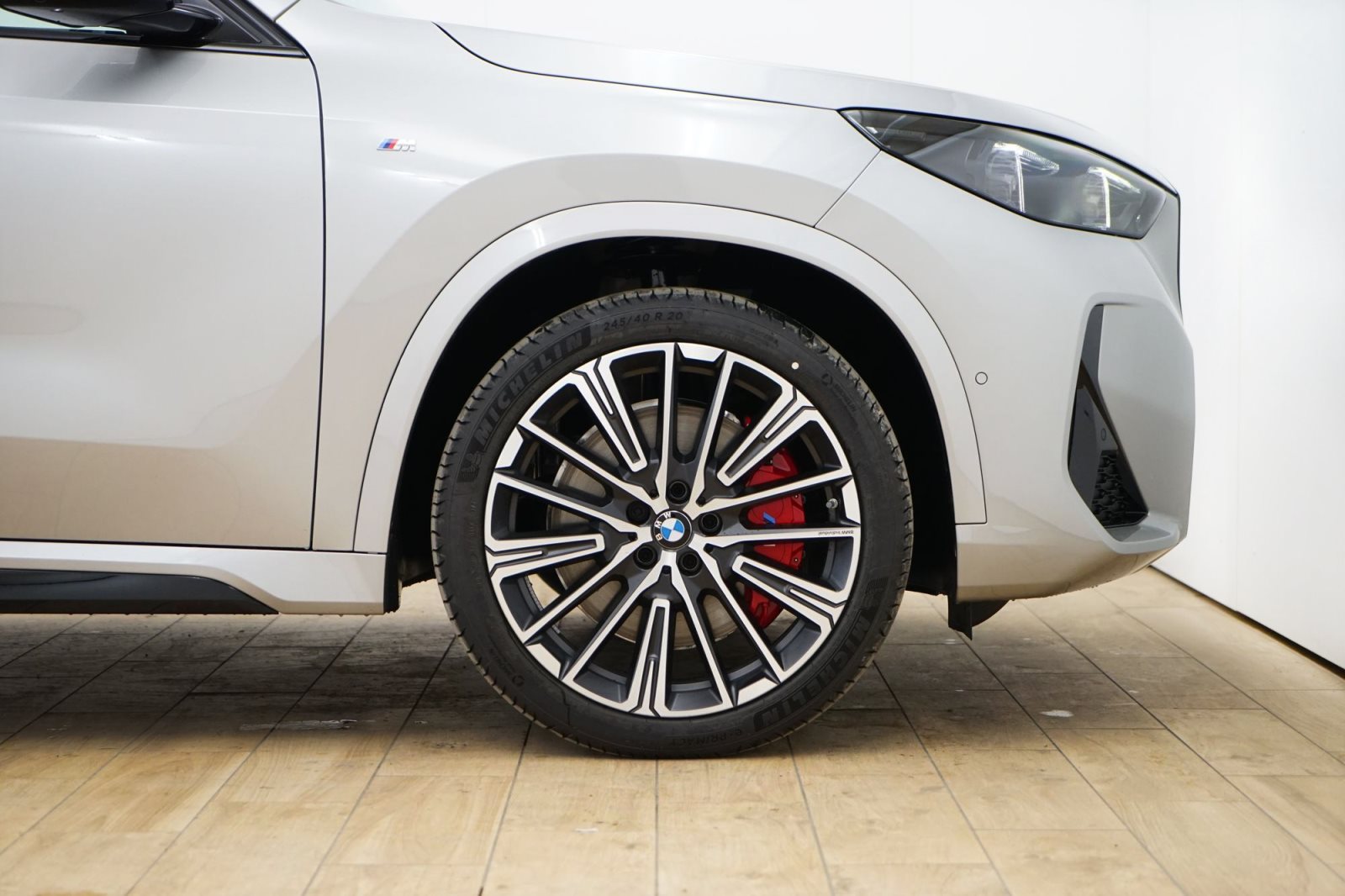 Fahrzeugabbildung BMW X1 xDrive20d [M Sport, HUD, AHK, ACC, GSD, 20 LMR]