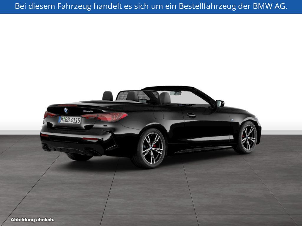 Fahrzeugabbildung BMW M440i xDrive Cabrio