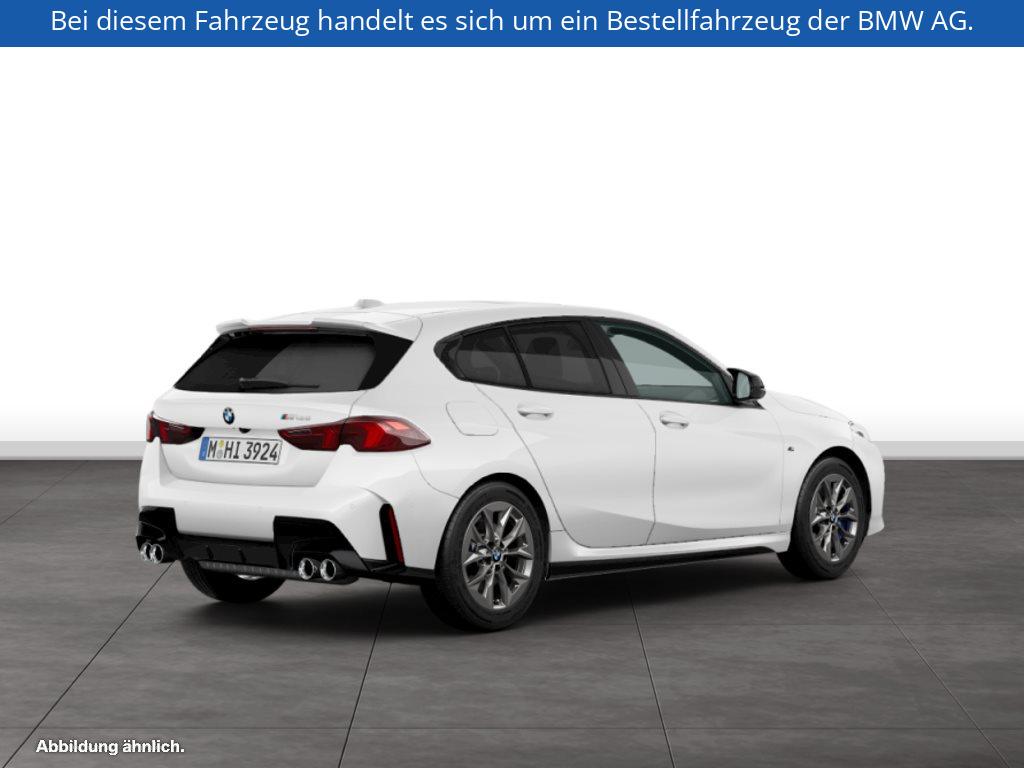 Fahrzeugabbildung BMW M135 xDrive