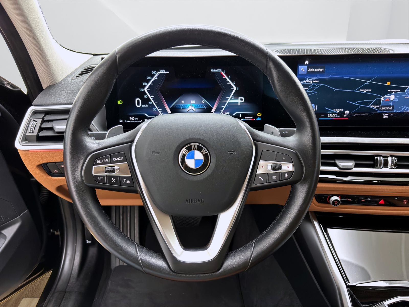 Fahrzeugabbildung BMW 320d Limousine [HUD, PDC, SHZ, Standhz., 17 LM]