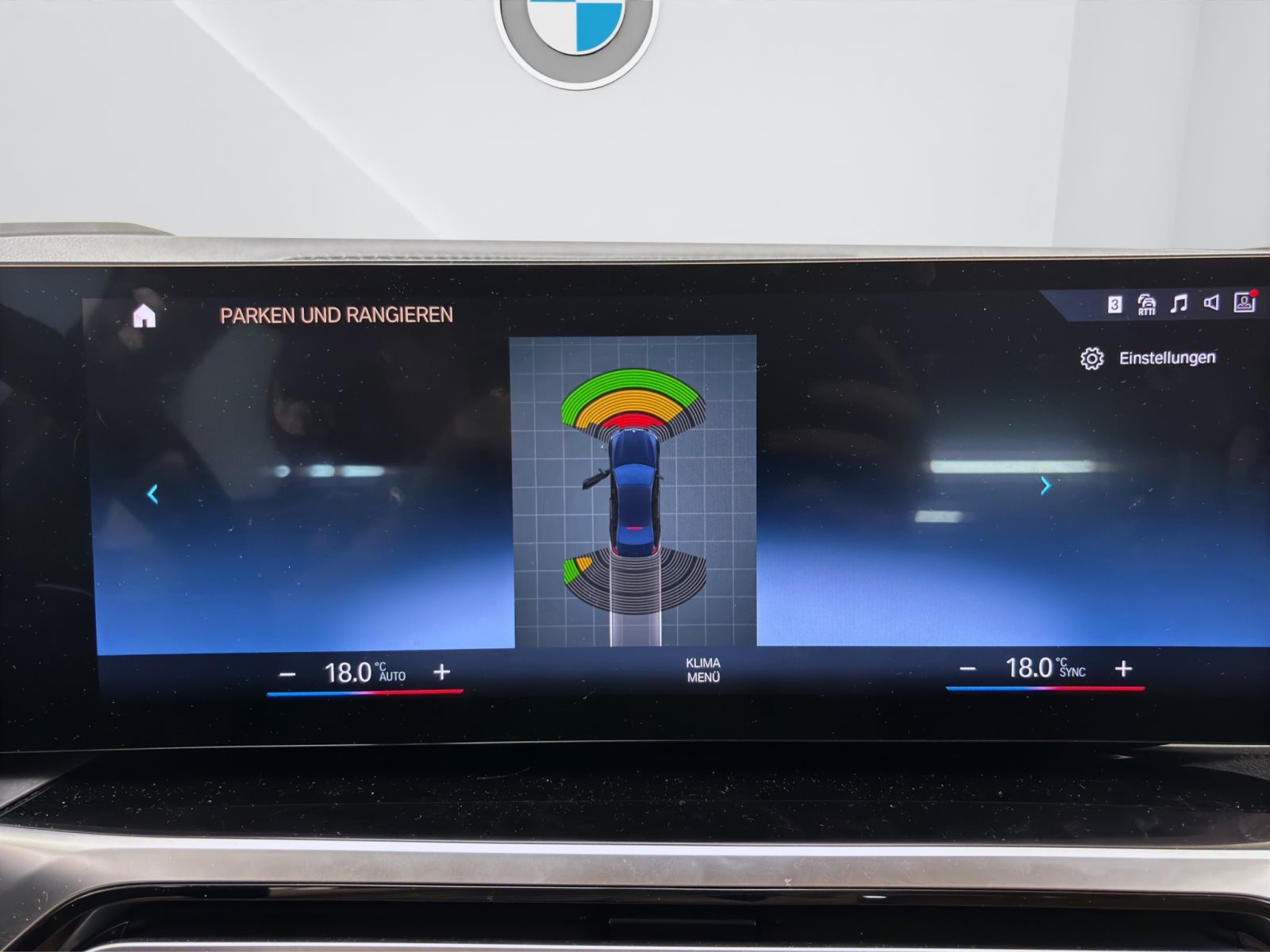 Fahrzeugabbildung BMW 320d Limousine [HUD, PDC, SHZ, Standhz., 17 LM]